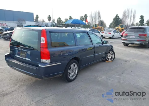 2006 Volvo V70 2.5T z USA, uszkodzony, nr VIN YV1SW592762580248